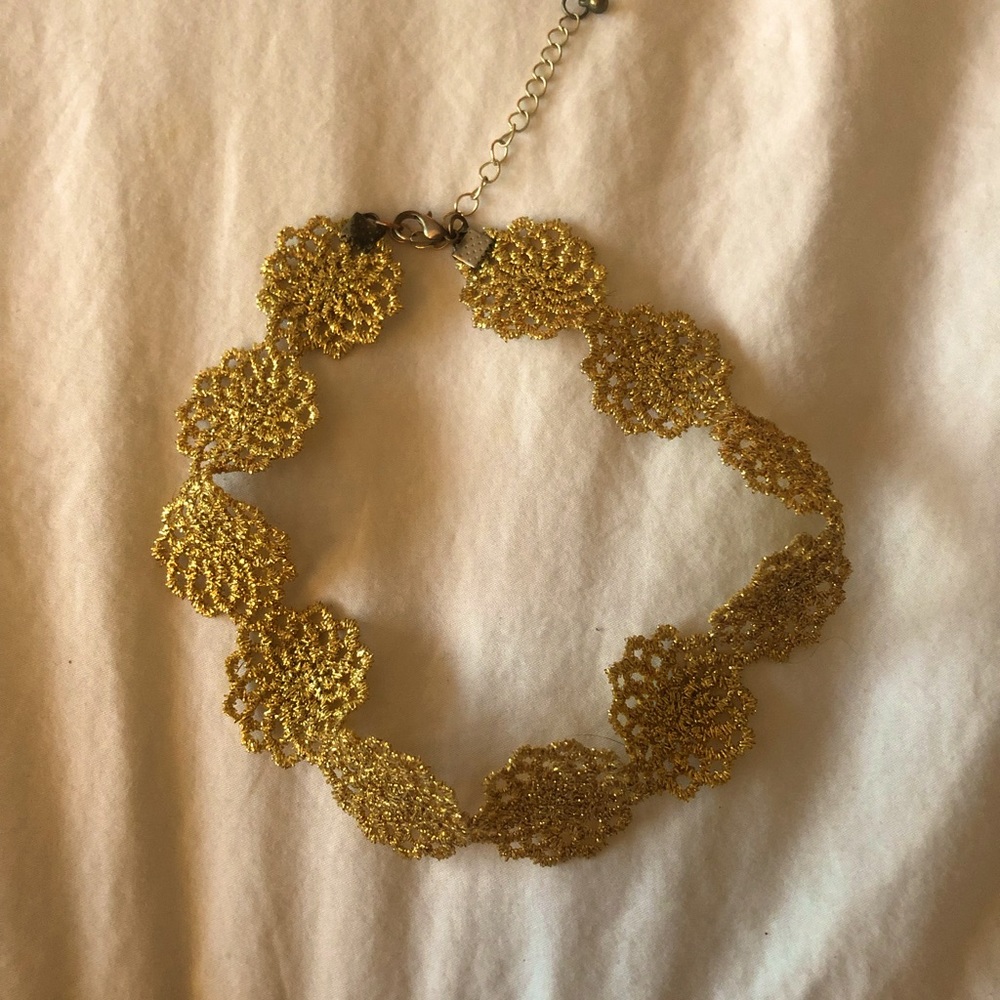 Flower necklace